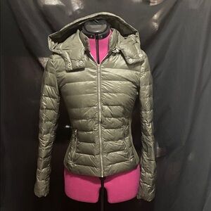 GUC Zara ARMY GREEN Puffer Down detachable hood Jacket S